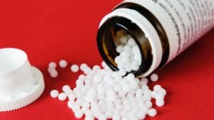 होम्योपैथी विभाग में दवा खरीद अनियमितताएं: GeM टेंडर की आड़ में MSME को नुकसान, कीमतों में भारी अंतर! बुलंदशहर में भी हुआ गड़बड़झाला